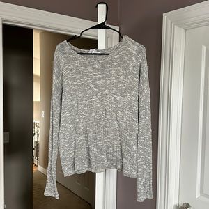 Sadie & Sage heathered gray cropped sweater - size medium